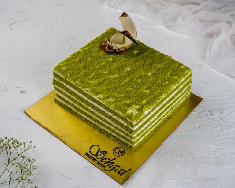 Green valvet cake