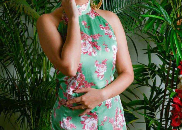 Model in green dress